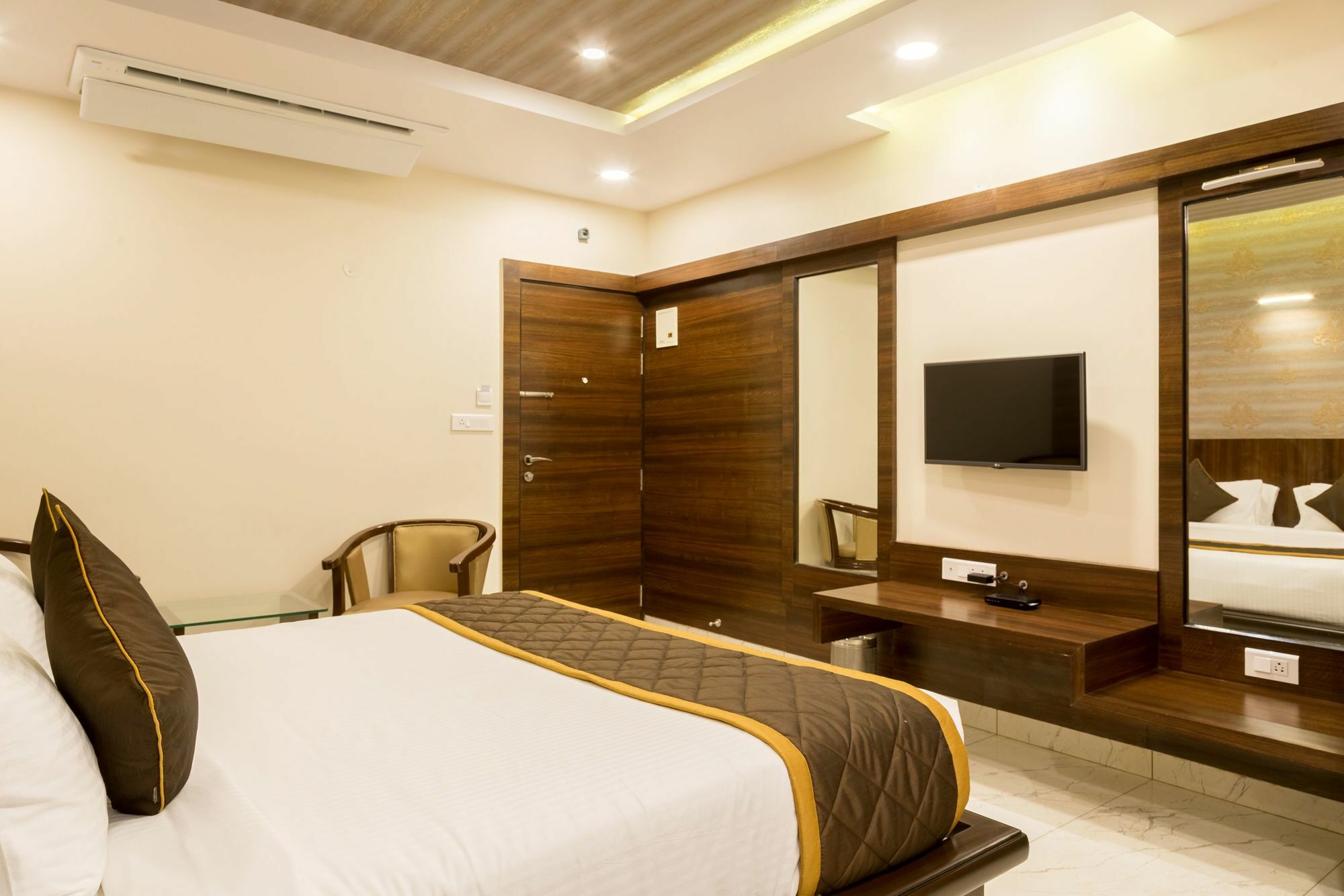 Oyo 9249 Jk Residency Hotel Bangalore Luaran gambar